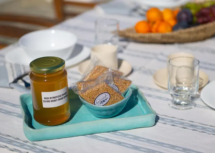 Sunny Sifnos Απολλωνία