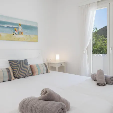 Sunny Sifnos *